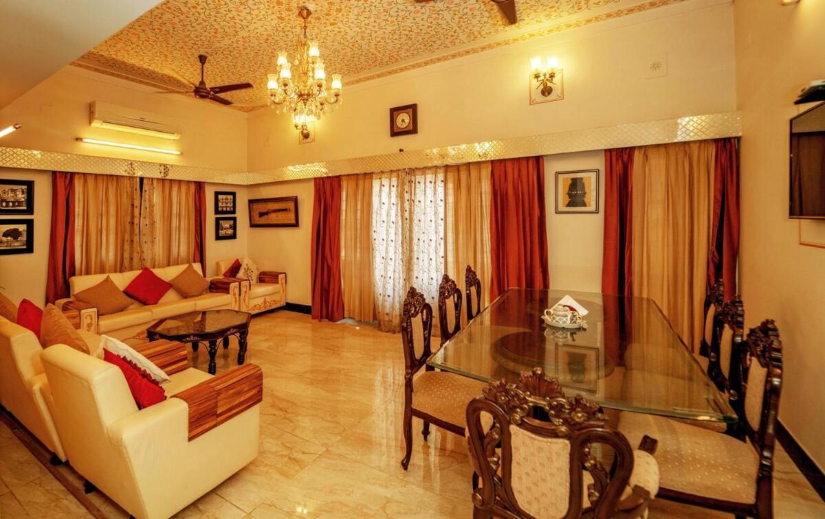 Santosh Villa - The House Of Antiques And Art Udaipur Dış mekan fotoğraf