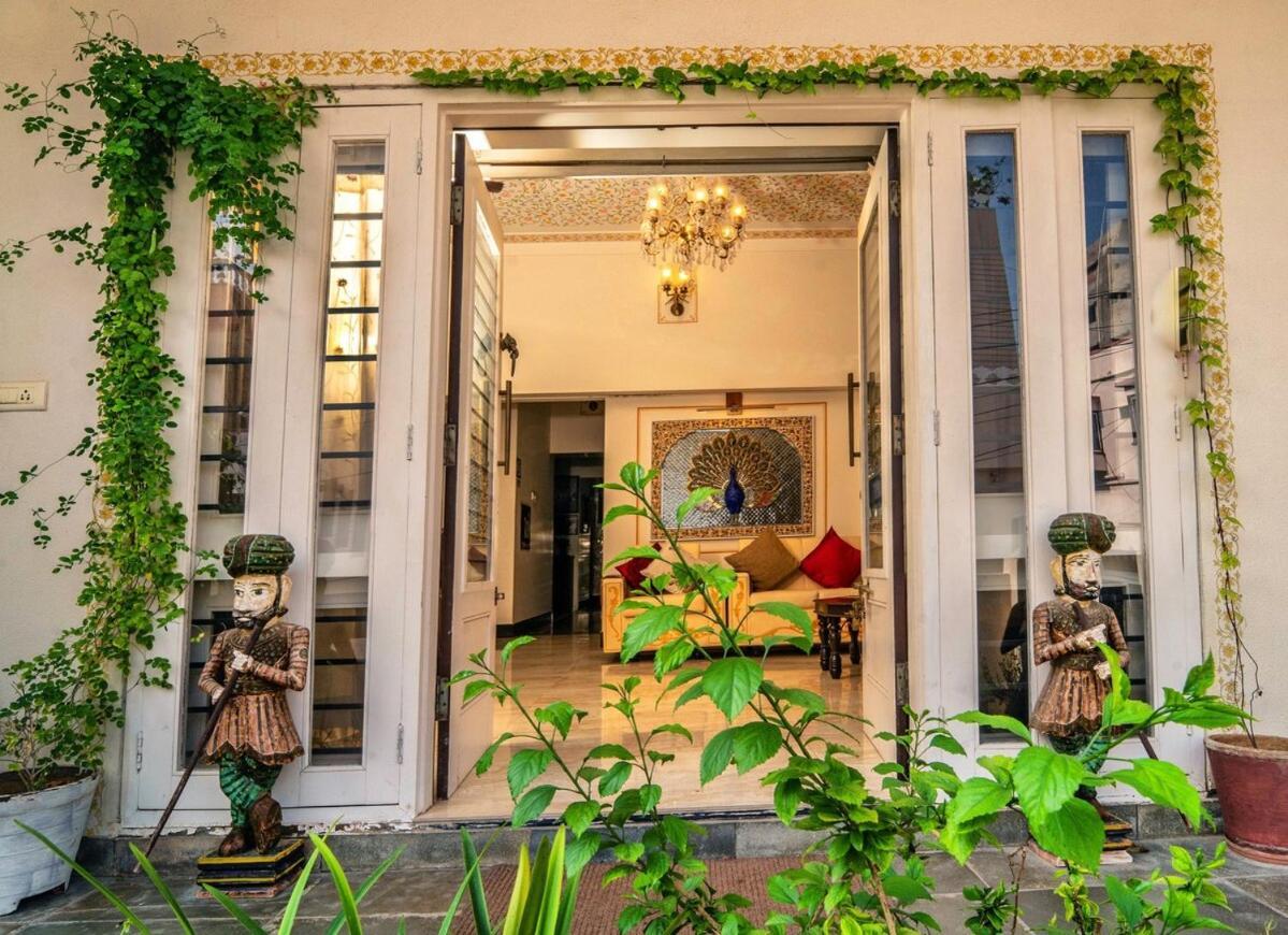 Santosh Villa - The House Of Antiques And Art Udaipur Dış mekan fotoğraf